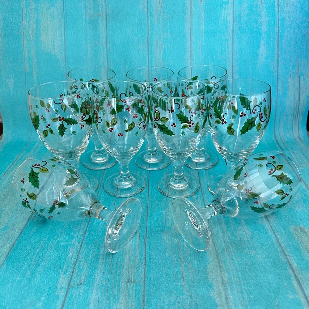 Libbey Holiday Holly Iced Tea Goblets, Christmas Dinnerware set of 9